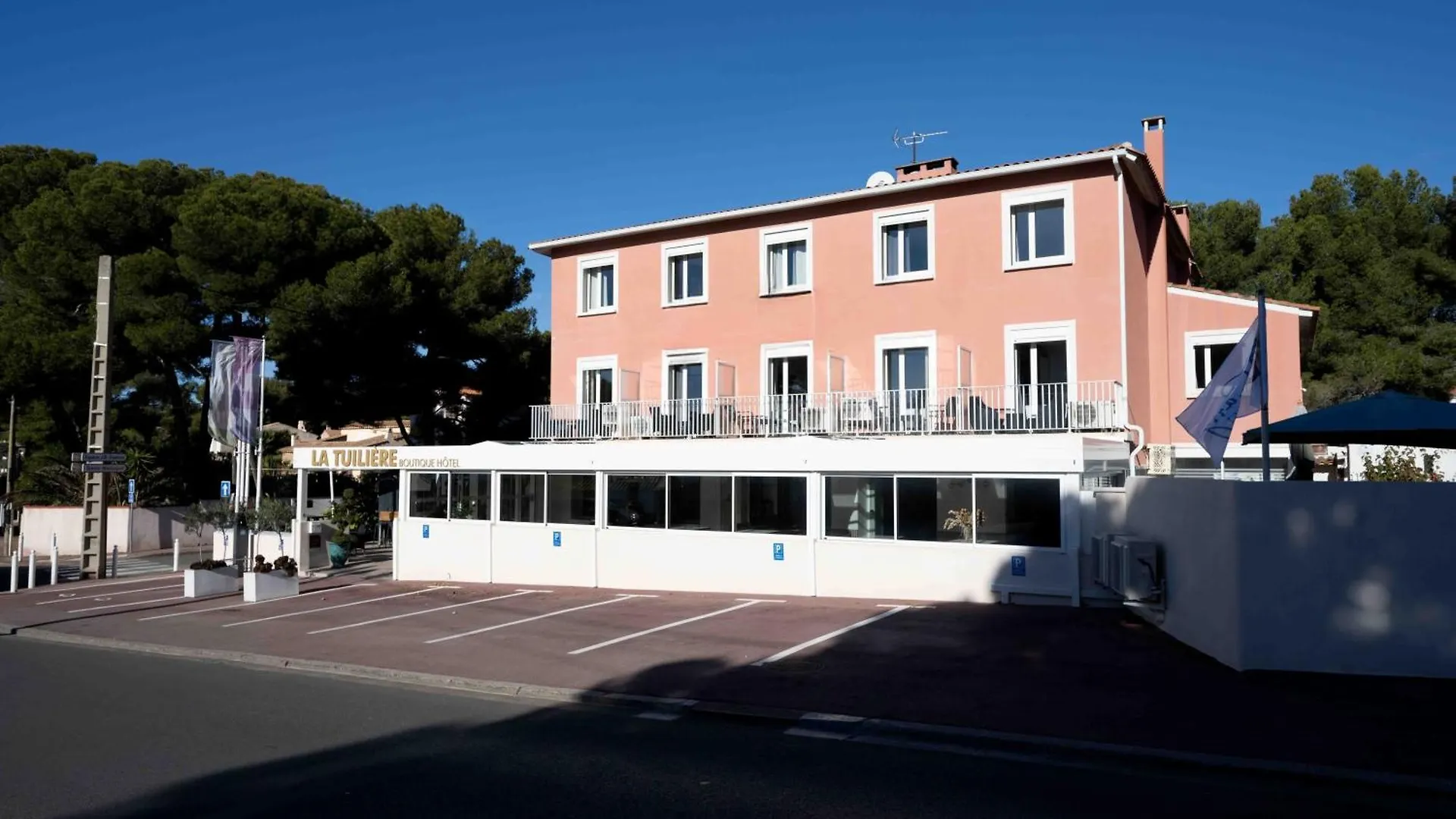 Hotel La Tuiliere Carry-le-Rouet 3*,