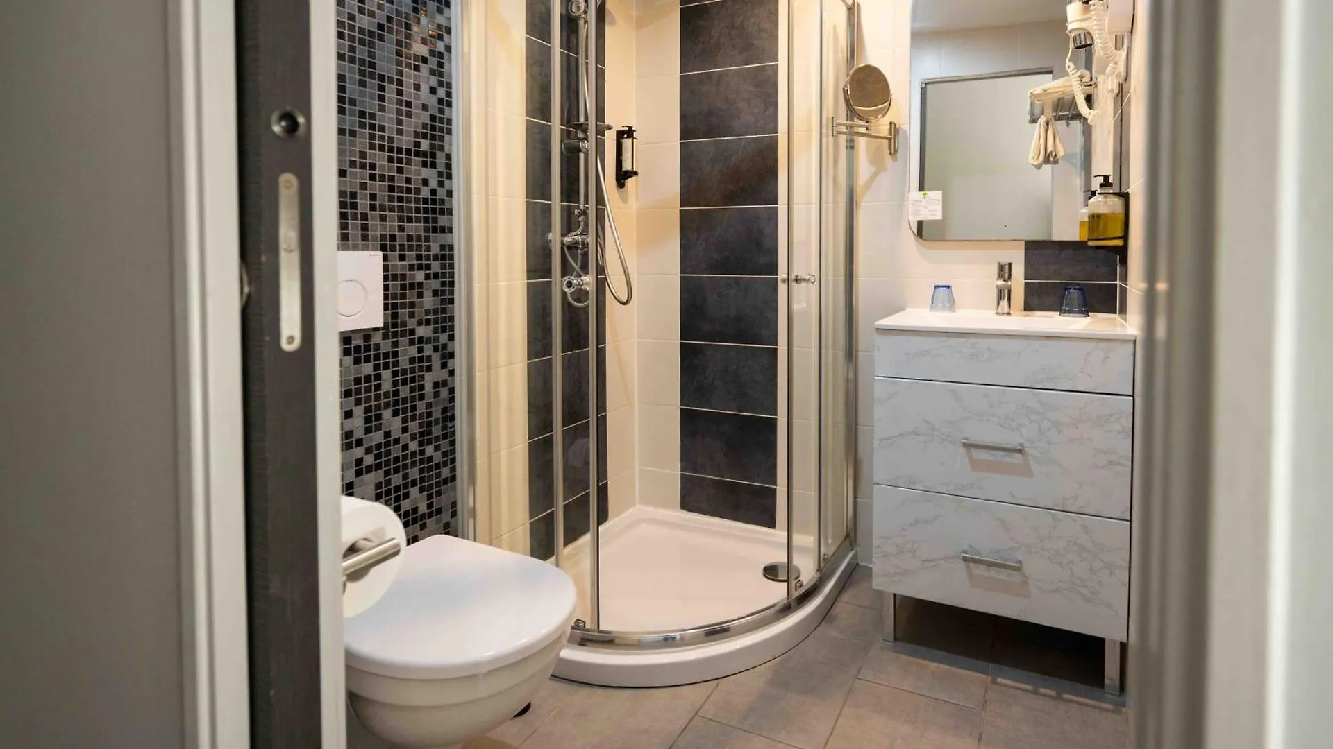 Hotel La Tuiliere Carry-le-Rouet 3*,  Frankreich